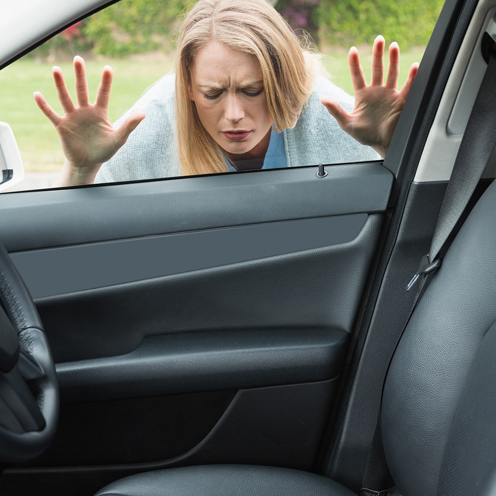 How Emergency Locksmiths Handle Car Lockouts in primarylocation1}